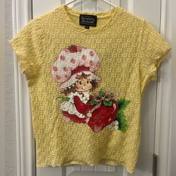 the world of strawberry shortcake Other - Strawberry Shortcake XL Shirt New without Tags